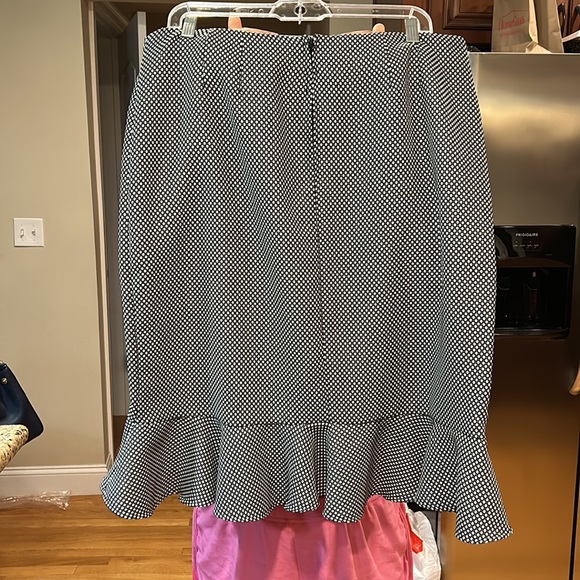Sweet Suit Black and White suit jacket size 16 skirt 14 GUC - Picture 7 of 7